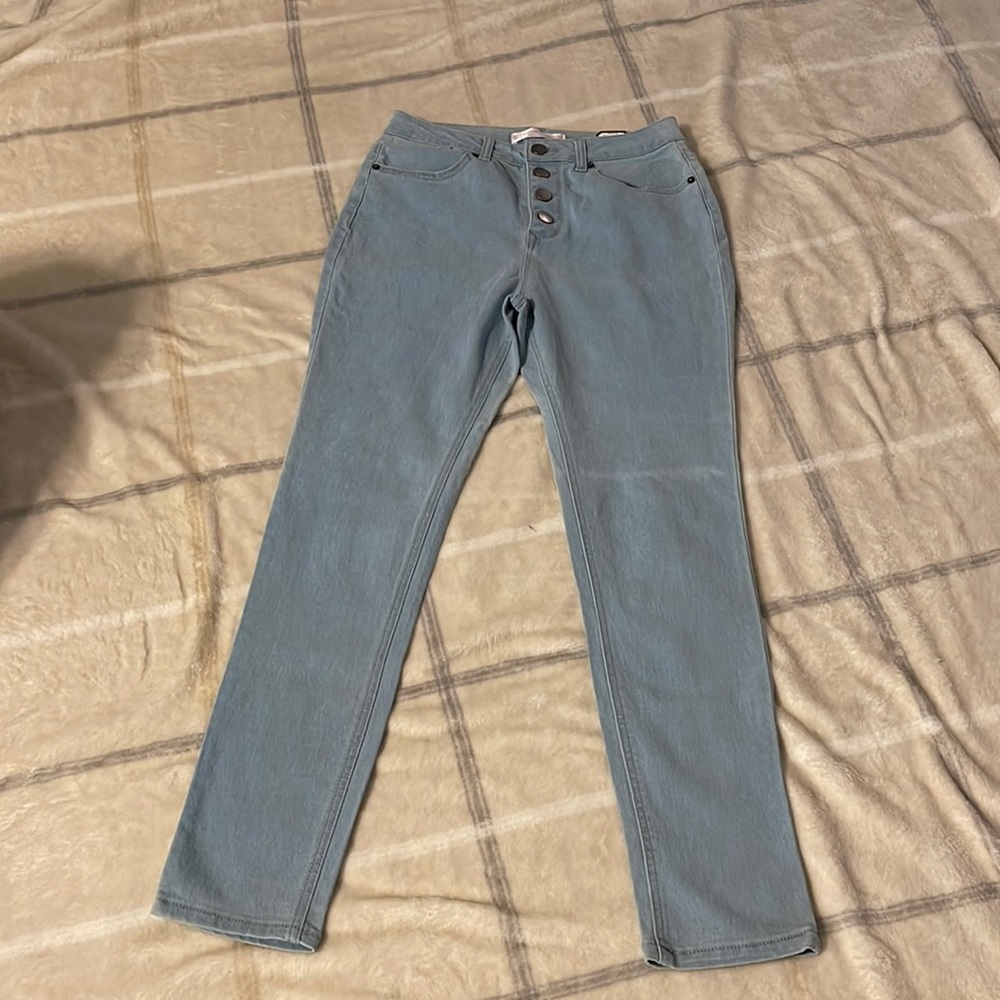 No boundaries light blue skinny jeans
